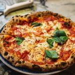 Ľahká pizza z karfiolového cesta ako skvelý obed počas diéty